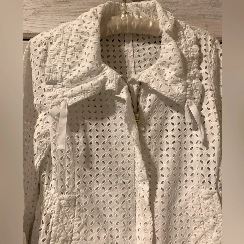 Ann Taylor Loft White Zip Up Top - Picture 4 of 6